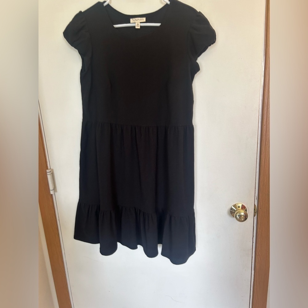 52seven XS black tiered dress